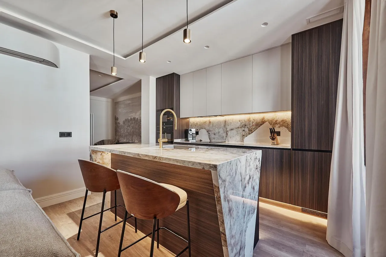 living - Piso de 133m² en venta en Malasaña, Madrid - gallery - 7