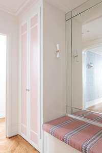 living - Piso de 227m² en venta en Almagro, Madrid - gallery thumbnail - 10