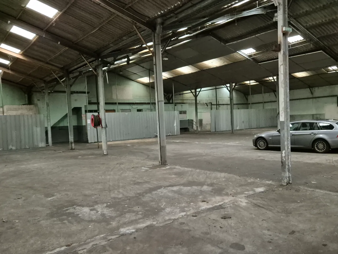 logistics - Warehouse For Rent - gallery - 4