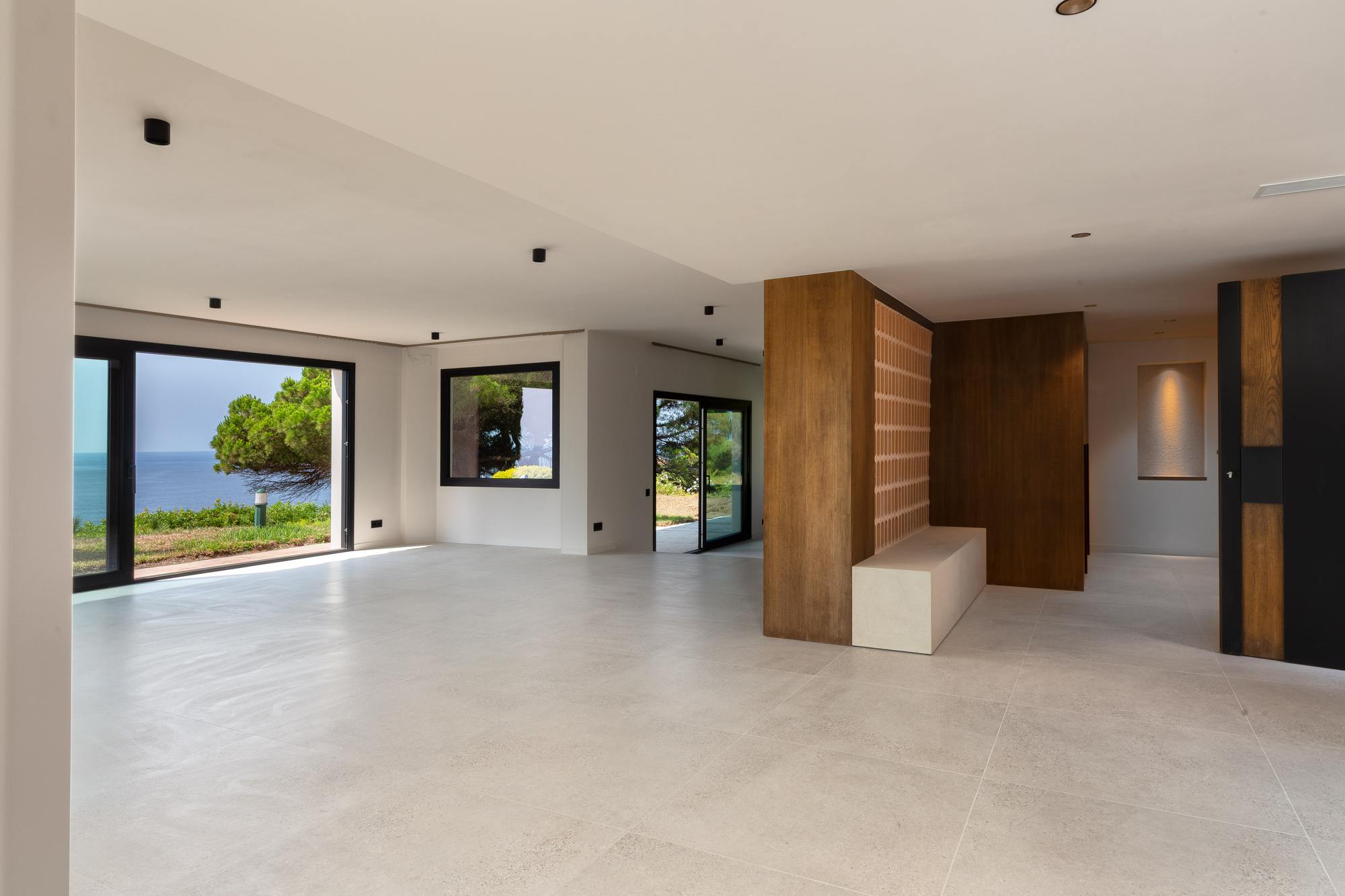 living - Casa / villa de 499m² en venta en Lloret de Mar - gallery thumbnail - 8