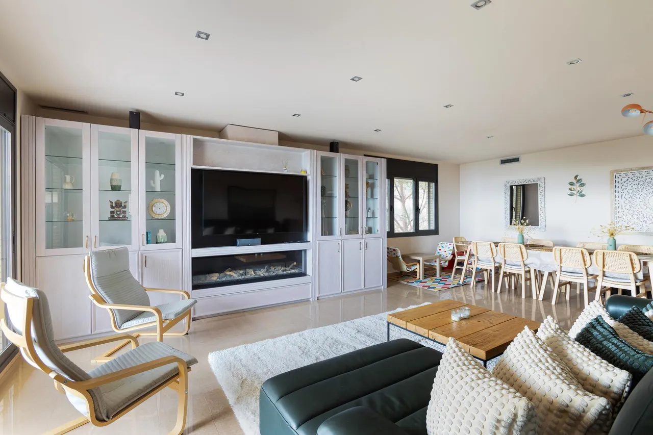 living - Casa / villa de 375m² con 406m² de jardín en venta en Premià de Dalt - gallery - 9