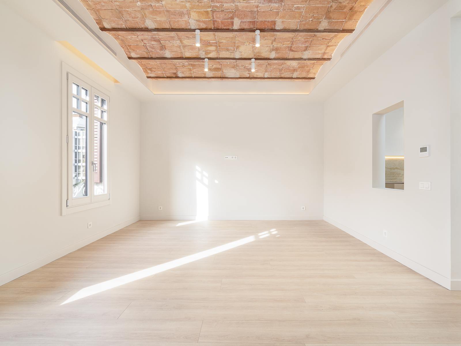 living - Piso de 142m² en venta en Eixample Derecho, Barcelona - gallery thumbnail - 8