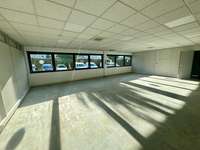 logistics - Activités / Bureaux À Louer - gallery thumbnail - 4