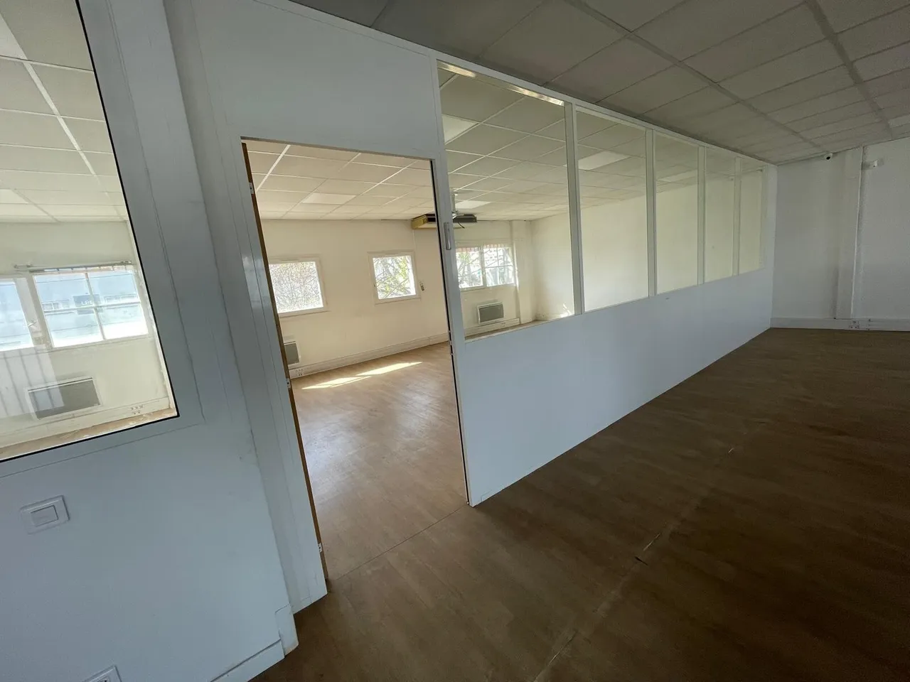 logistics - Activités / Bureaux À Louer - gallery - 7