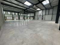 logistics - Light Industrial Premises / Offices For Rent - gallery thumbnail - 6