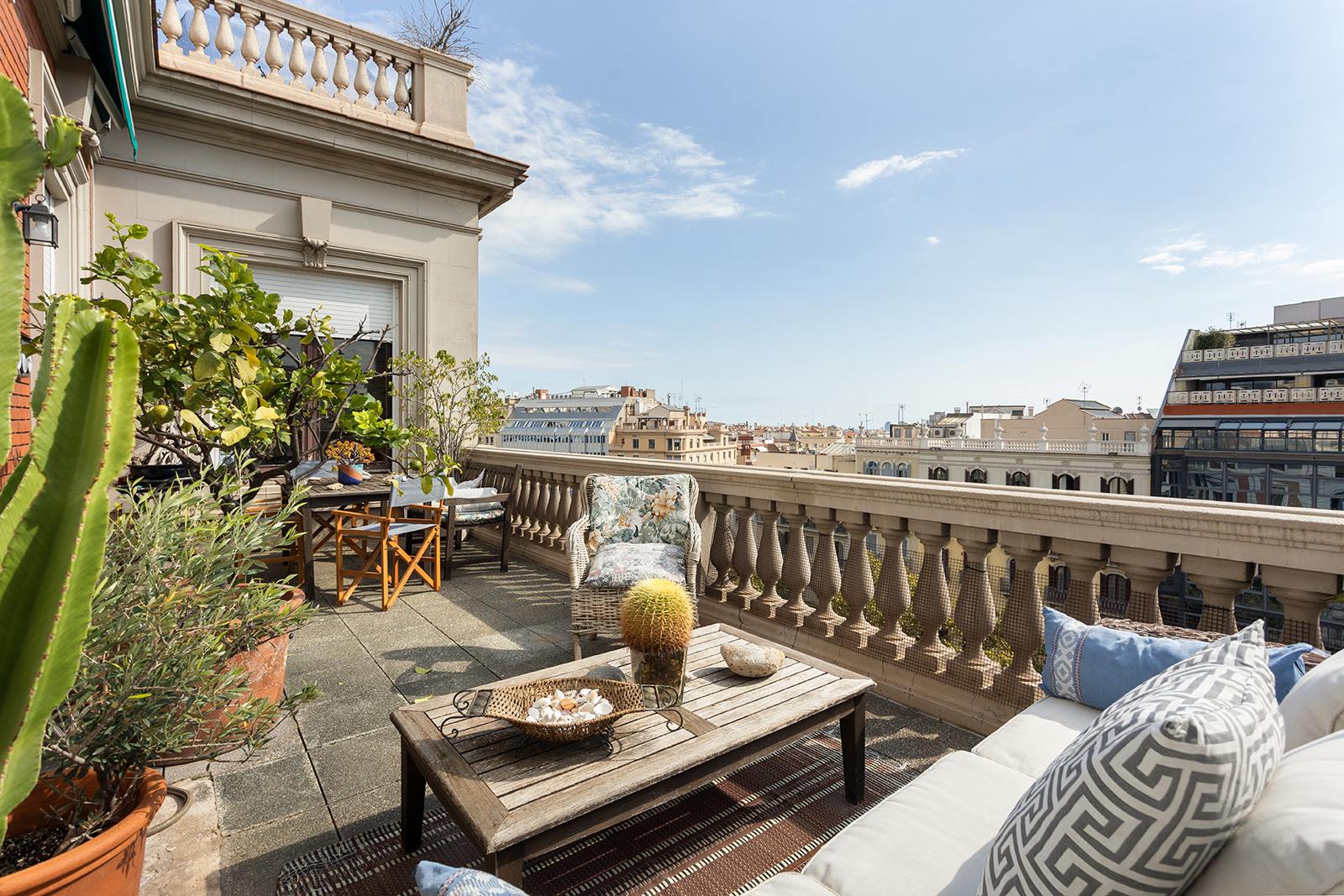 living - Piso de 259m² con 84m² terraza en venta en Turó Park - gallery thumbnail - 9