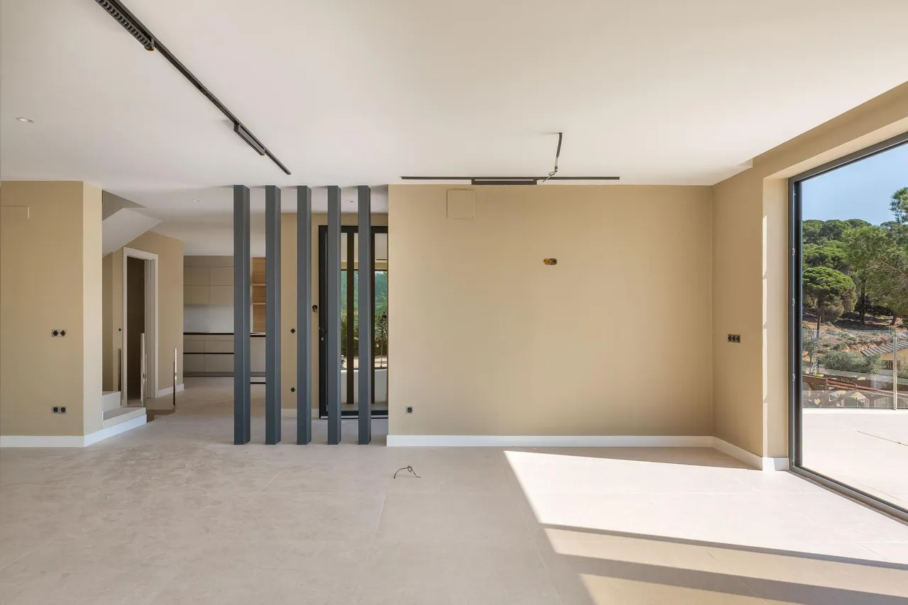 living - 260m² house / villa for sale in Lloret de Mar, Costa Brava - gallery - 10