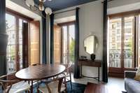 living - 85m² apartment for rent in Malasaña, Madrid - gallery thumbnail - 7