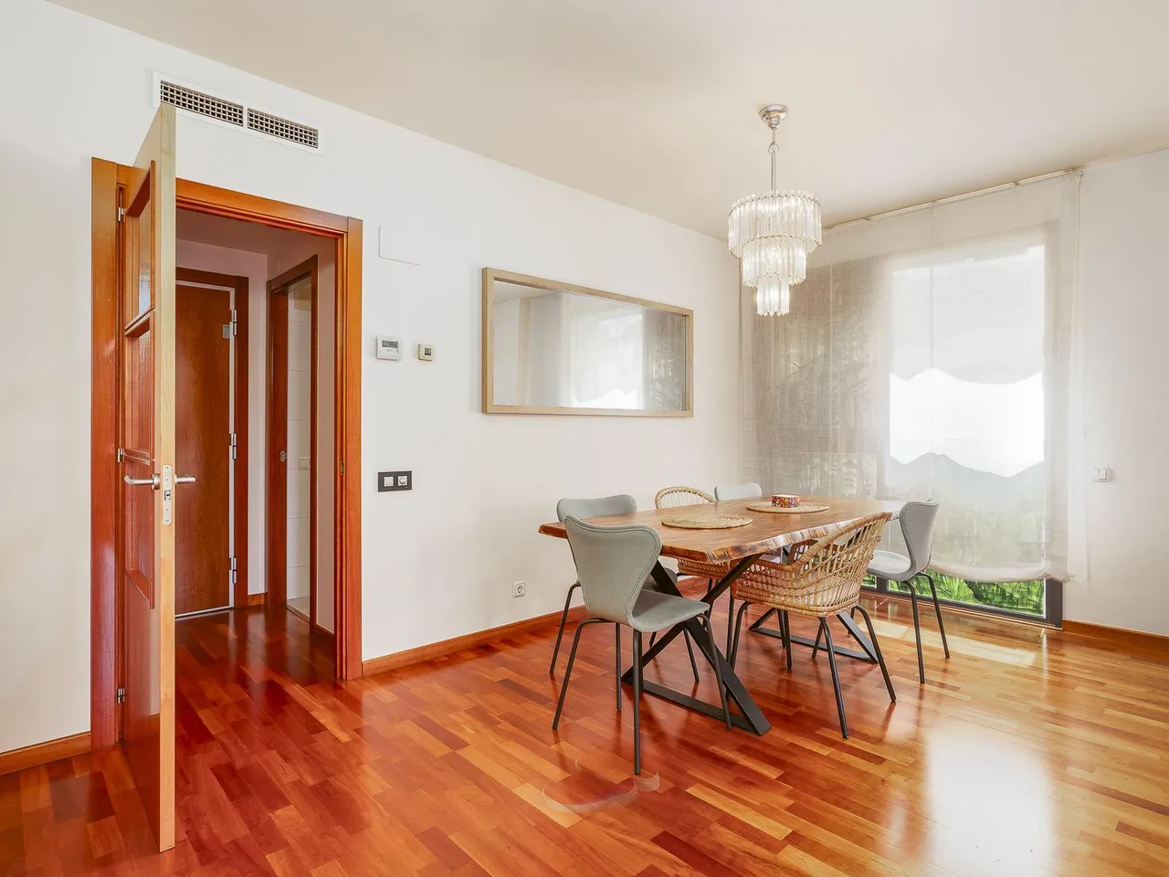 living - 105m² apartment for sale in Eixample Right, Barcelona - gallery - 4