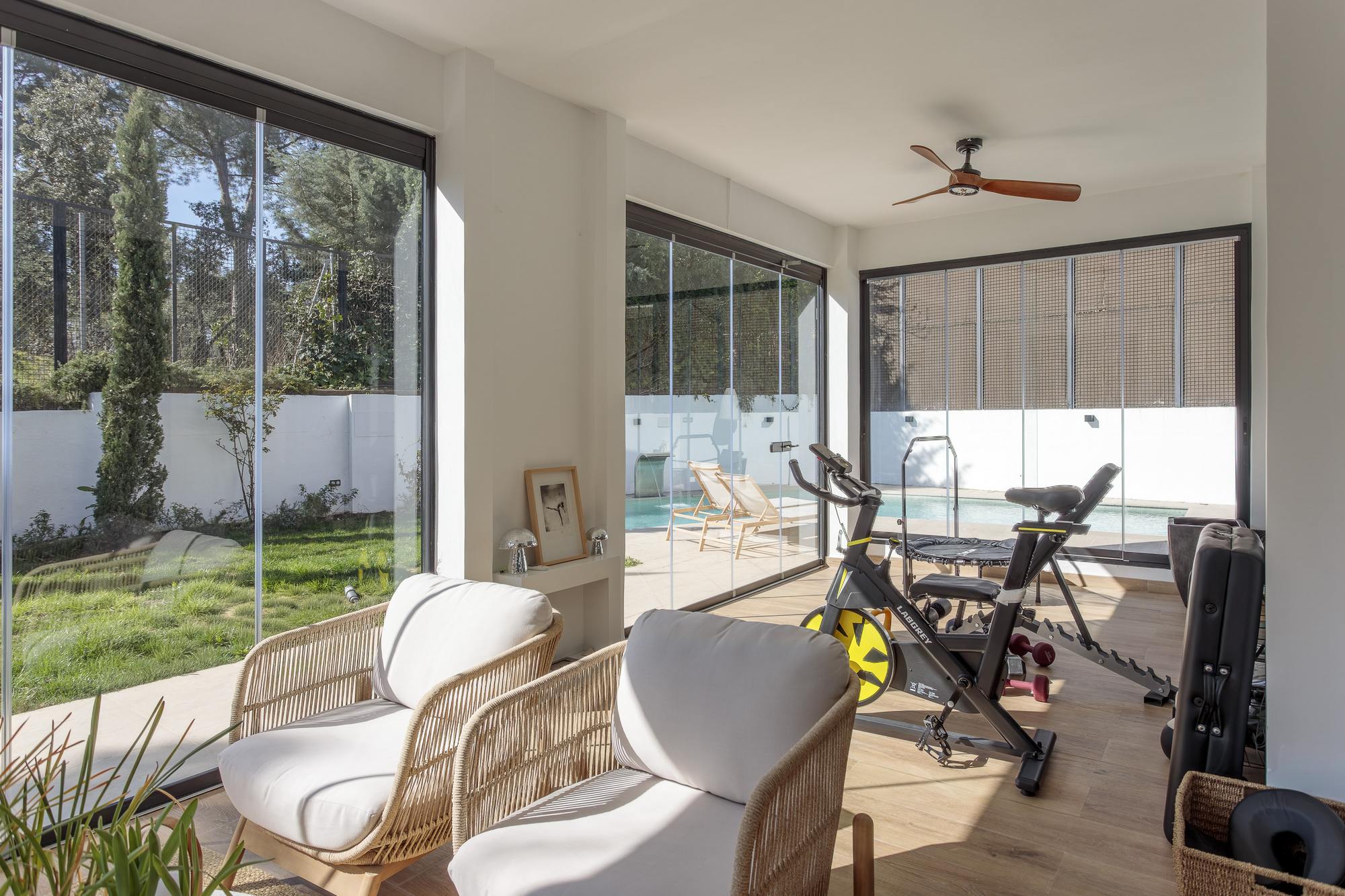 living - Casa / villa de 350m² en alquiler en La Moraleja Urbanización - gallery thumbnail - 4