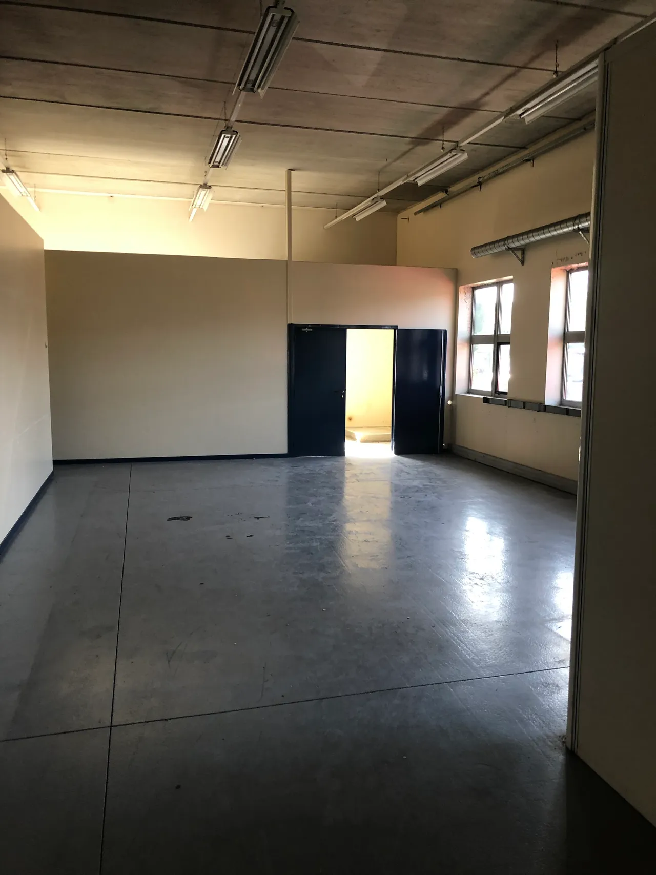 logistics - Activités / Bureaux À Louer - gallery - 4