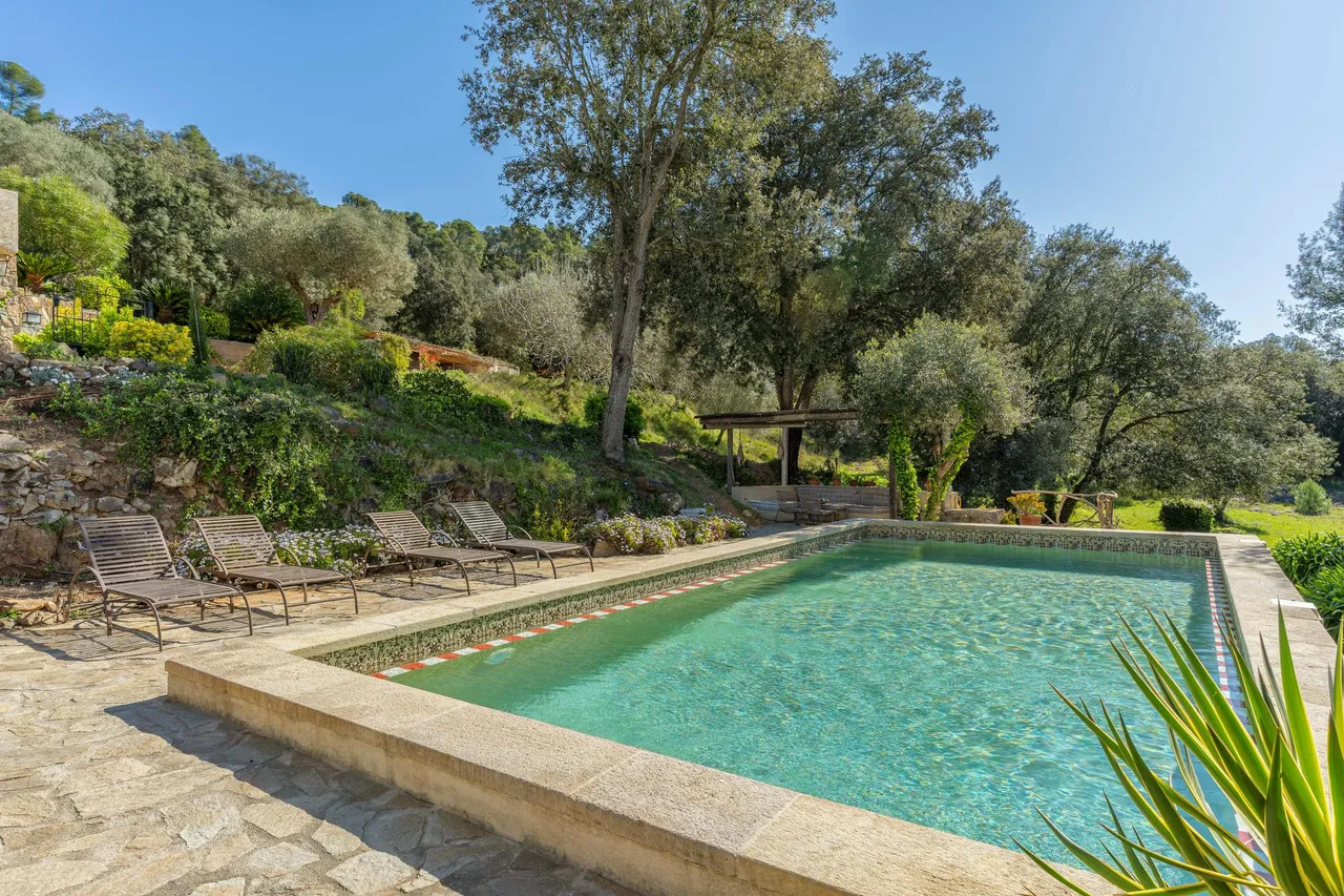 living - Casa rural de 642m² en venta en Baix Empordà, Girona - gallery - 8