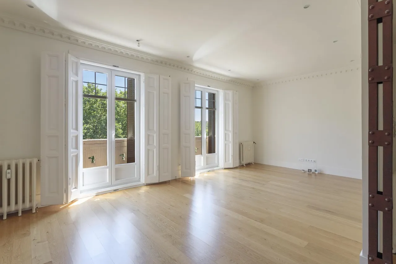 living - Piso de 225m² en alquiler en Cortes / Huertas, Madrid - gallery - 2