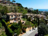 living - Casa / villa de 290m² en venta en Premià de Dalt, Barcelona - gallery thumbnail - 1