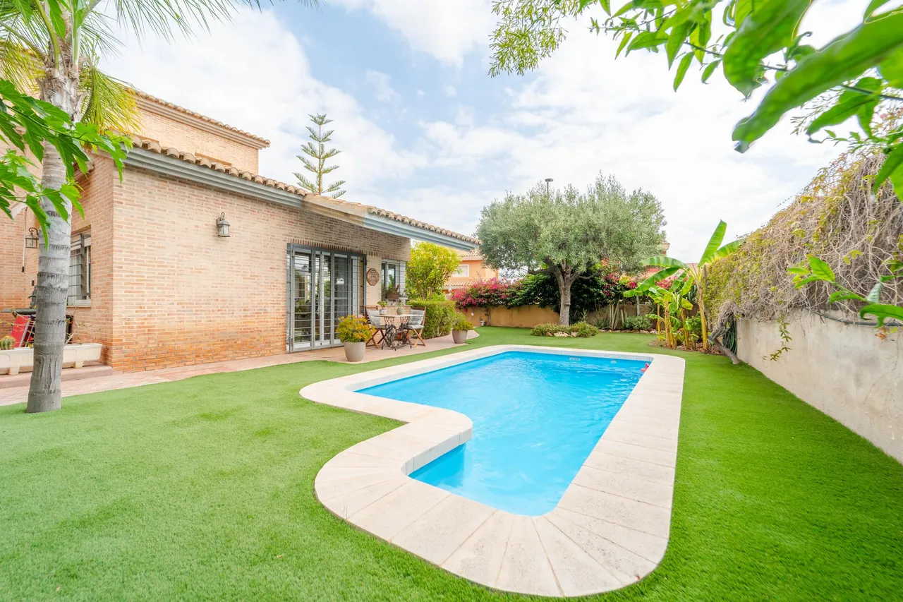 living - Casa / villa de 332m² en venta en Bétera, Valencia - gallery - 4