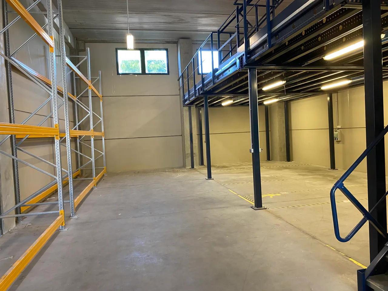 logistics - Activités / Bureaux À Louer - gallery - 6