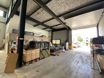 logistics - Light Industrial Premises / Offices For Rent - featured