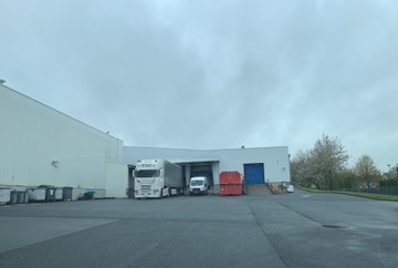logistics - Activités / Bureaux À Louer - featured
