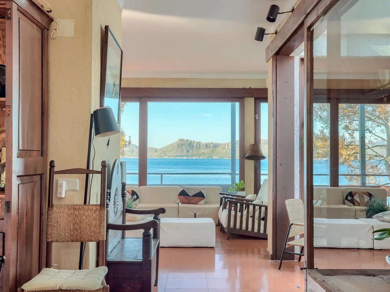 living - 467m² house / villa for sale in Alcudia, Balearic Islands - gallery - 7
