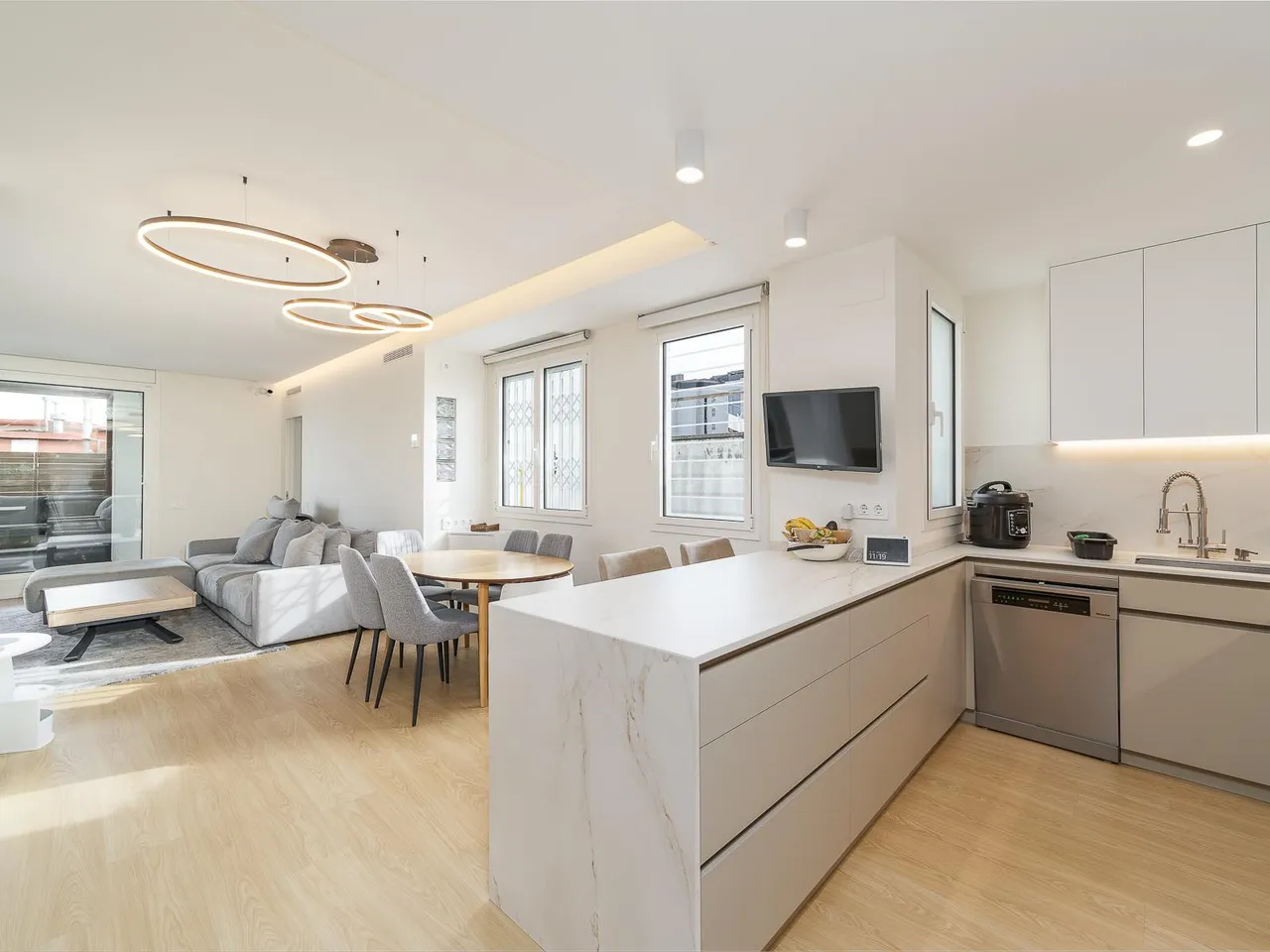 living - 120m² penthouse with 38m² terrace for sale in Eixample Left - gallery - 7