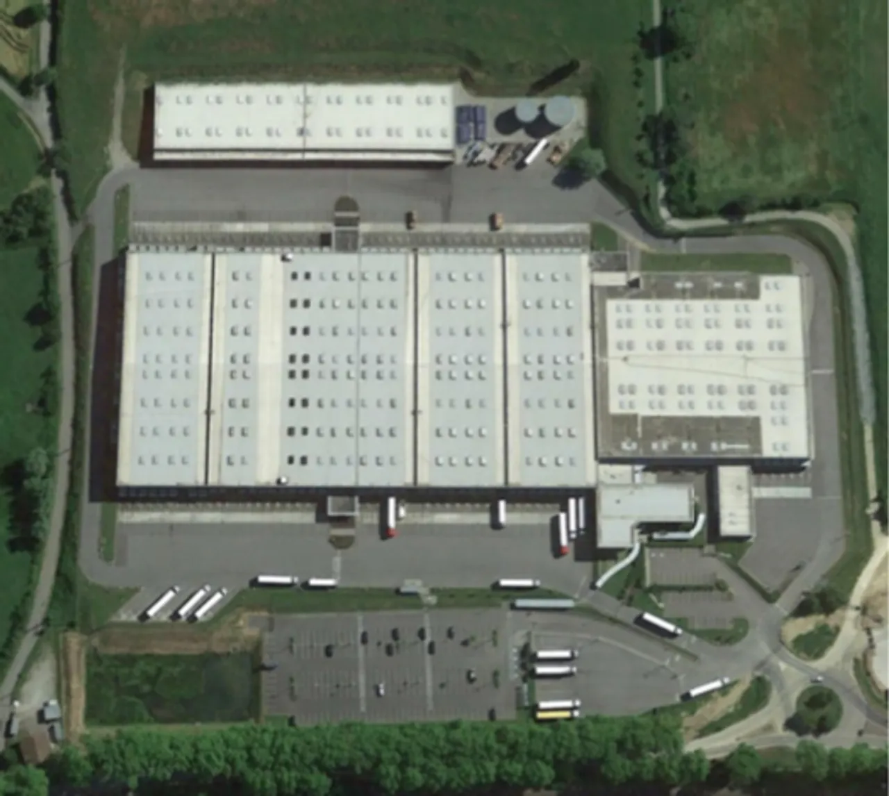 logistics - Logistics Warehouse For Rent - gallery - 4
