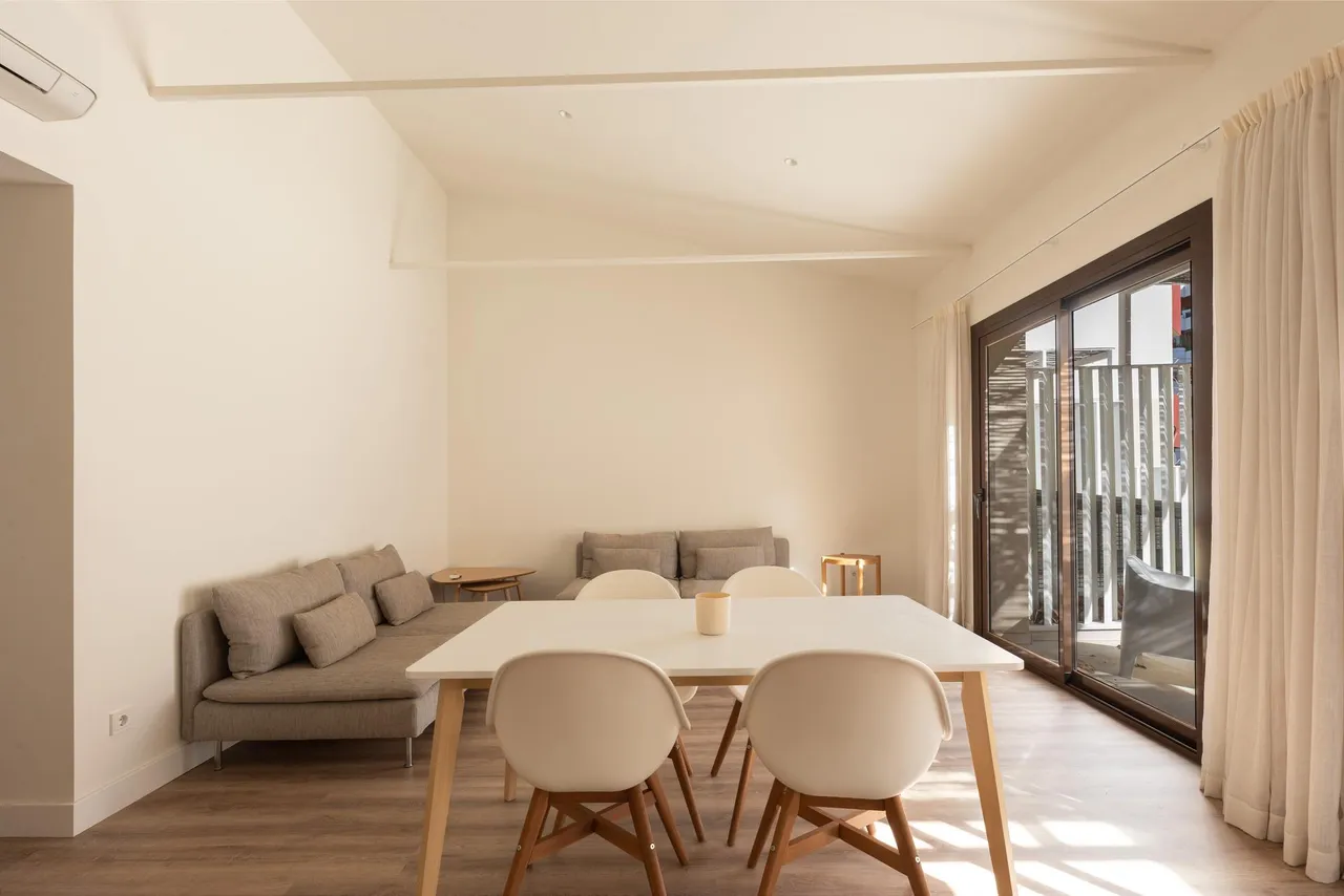living - 500m² apartment for rent in Palma de Mallorca - gallery - 5