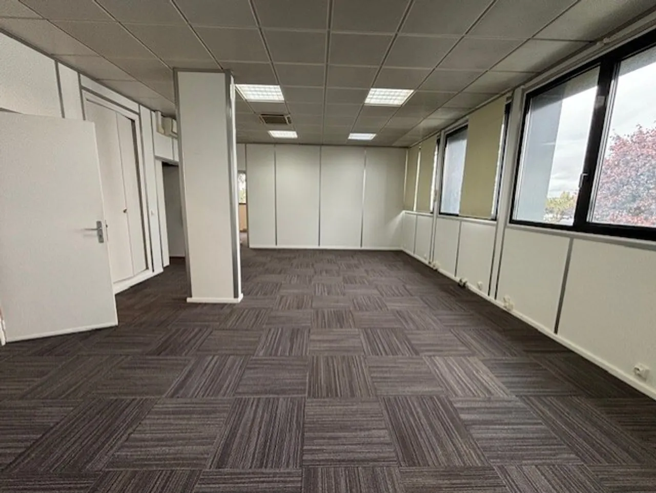 logistics - Activity Facility For Rent - gallery - 4