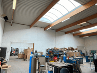 logistics - Activités / Bureaux À Louer - gallery thumbnail - 3
