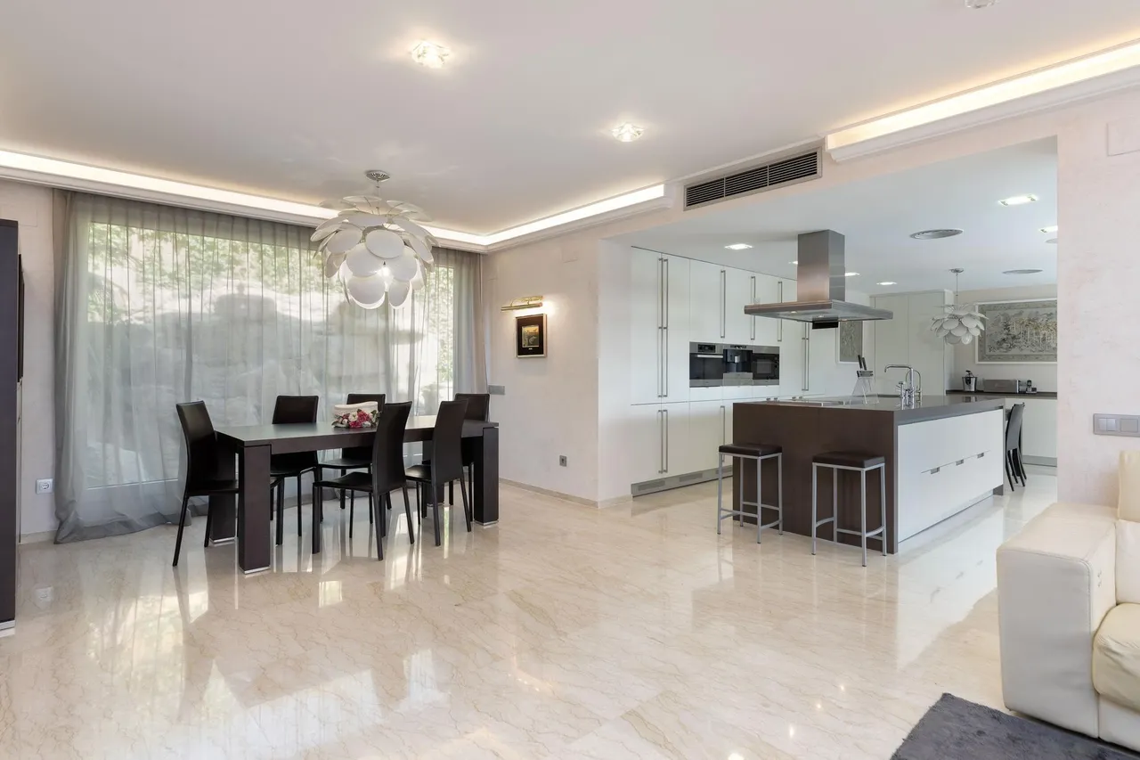 living - Casa / villa de 473m² en venta en Blanes, Costa Brava - gallery - 10