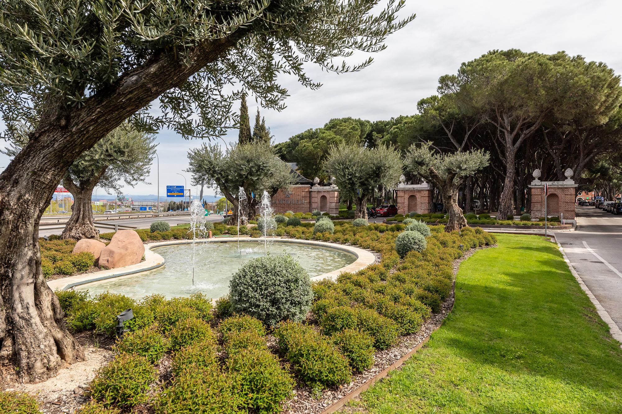 living - Casa / villa de 350m² en venta en La Moraleja Urbanización - gallery thumbnail - 9