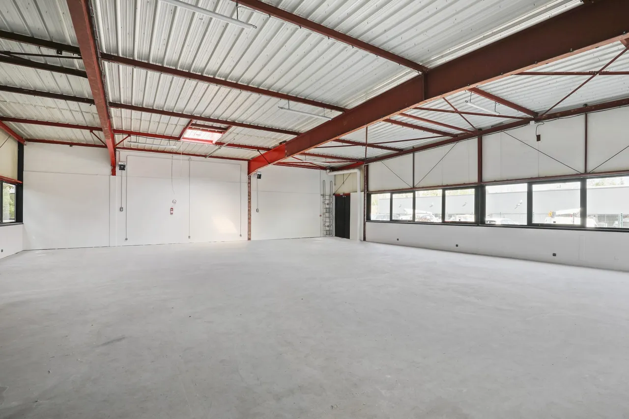 logistics - Activités / Bureaux À Louer - gallery - 2