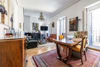 living - Piso de 81m² en venta en Malasaña, Madrid - gallery thumbnail - 1