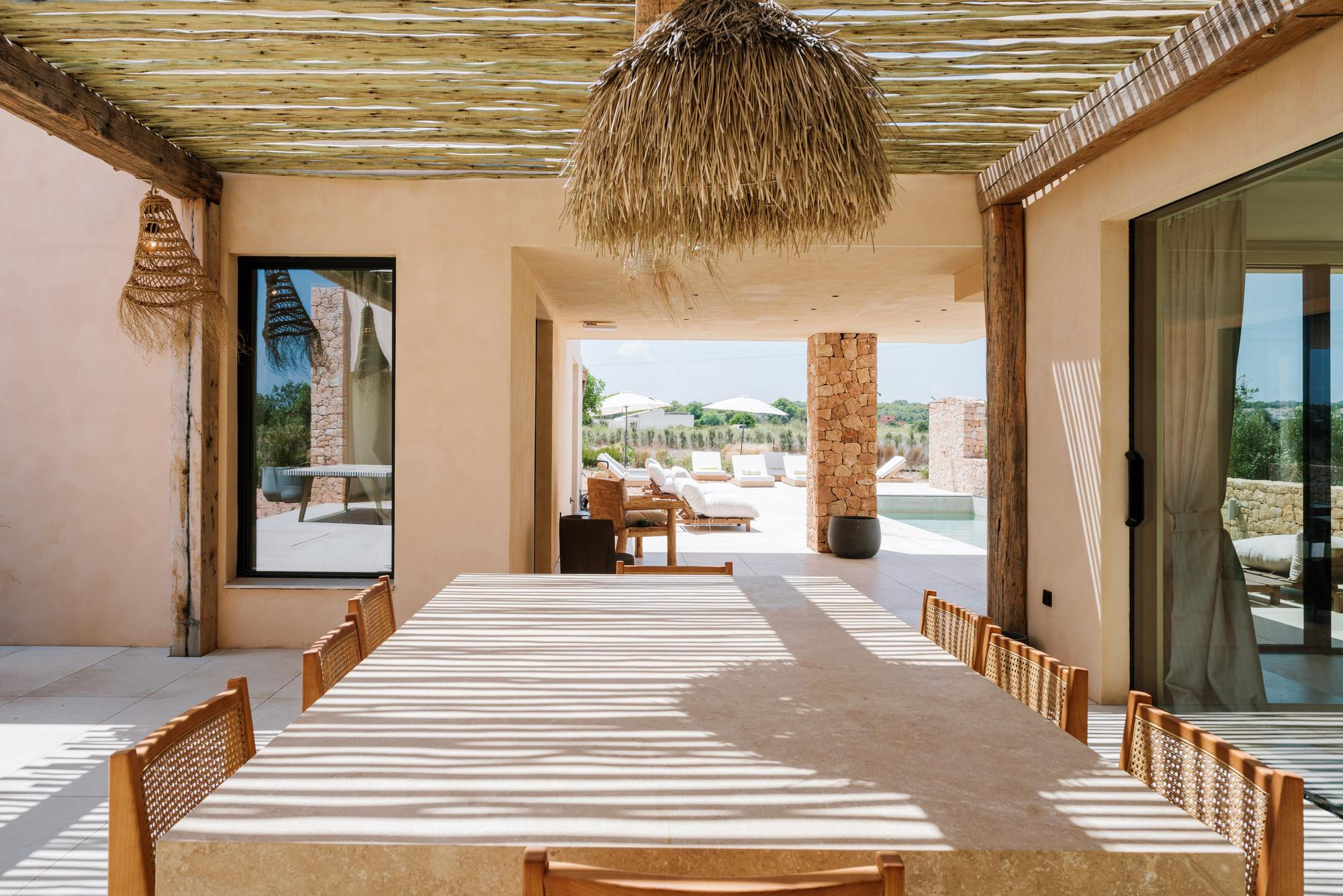 living - 586m² house / villa for sale in Formentera - gallery thumbnail - 2