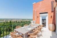 living - Piso de 205m² en alquiler en Argüelles, Madrid - gallery thumbnail - 8