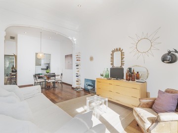 living - 82m² apartment for sale in Eixample Right, Barcelona - featured