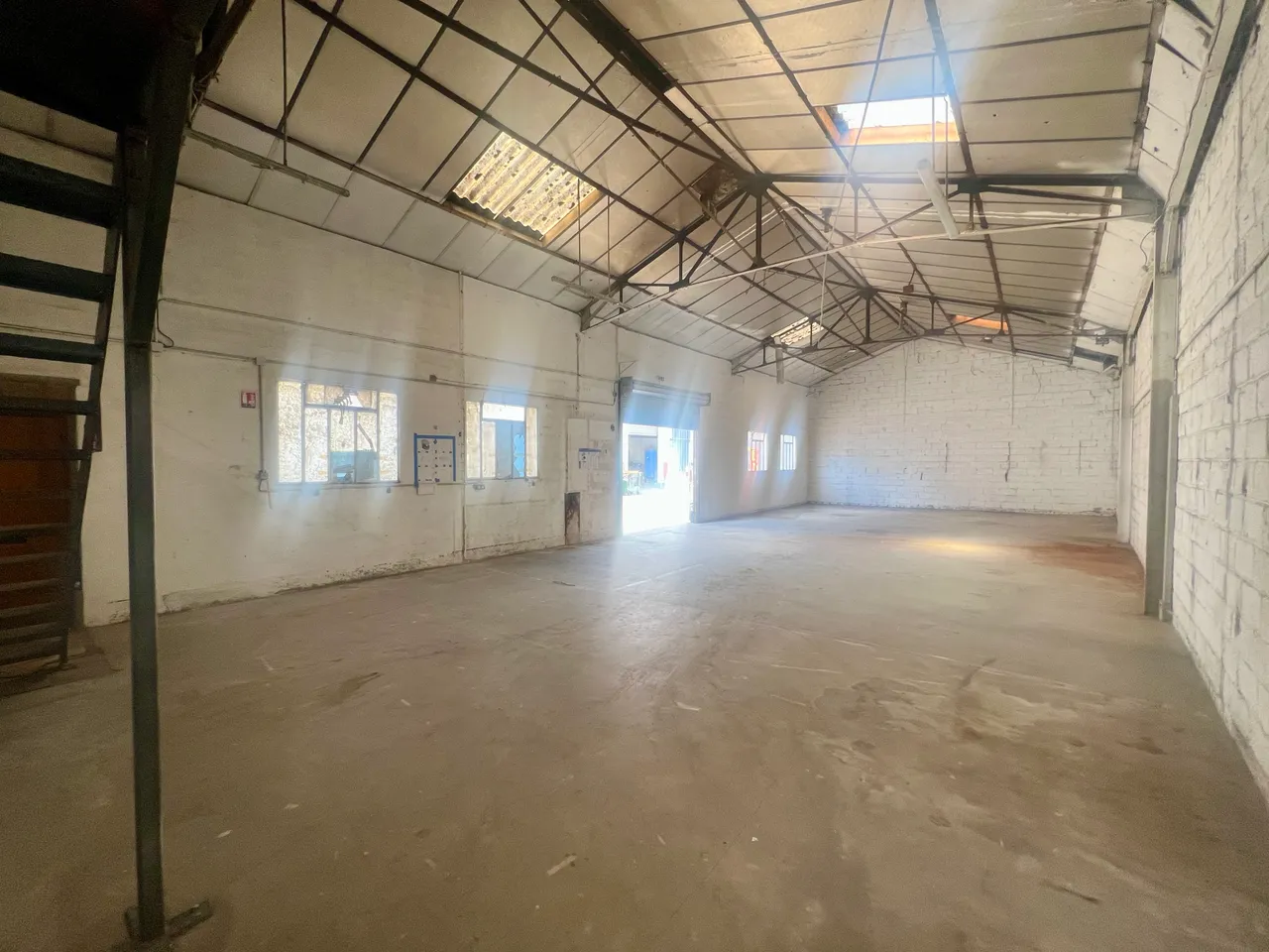 logistics - Activités / Bureaux À Louer - gallery - 4