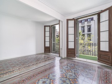 living - 91m² apartment for sale in Eixample Right, Barcelona - featured