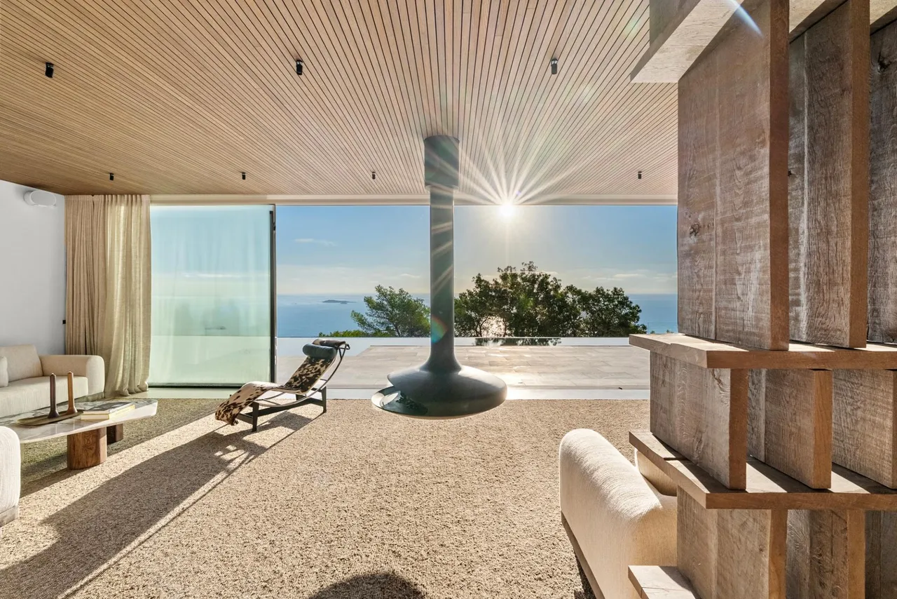 living - Casa / villa de 650m² en venta en Santa Eulalia - gallery - 3
