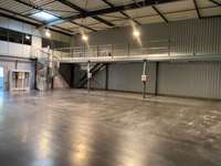 logistics - Light Industrial Premises / Offices For Rent - gallery thumbnail - 5