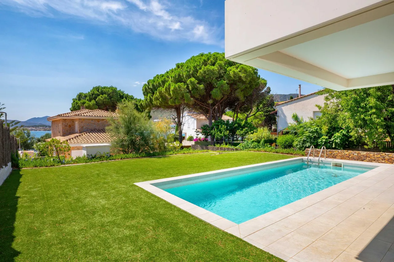 living - Casa / villa de 285m² en venta en Llanca, Costa Brava - gallery - 7