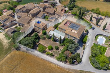 living - 1,915m² castle / palace for sale in Alt Empordà, Girona - featured
