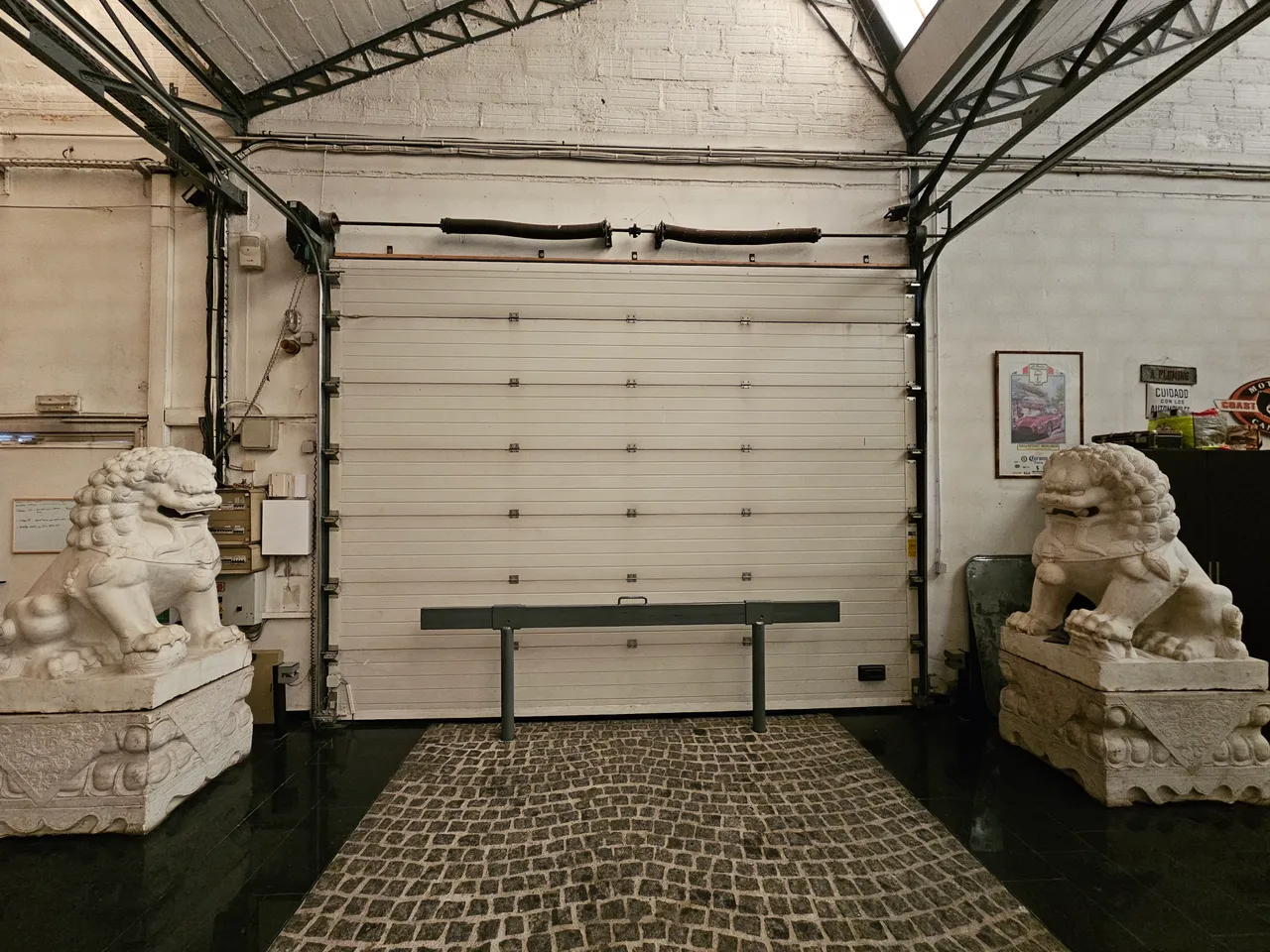 logistics - Local d’activités À Louer - gallery - 9