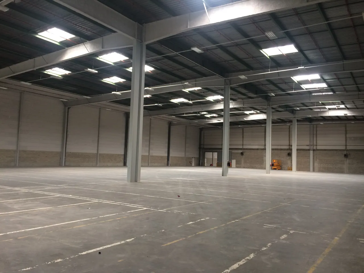 logistics - Entrepôt Logistique À Louer - gallery - 3