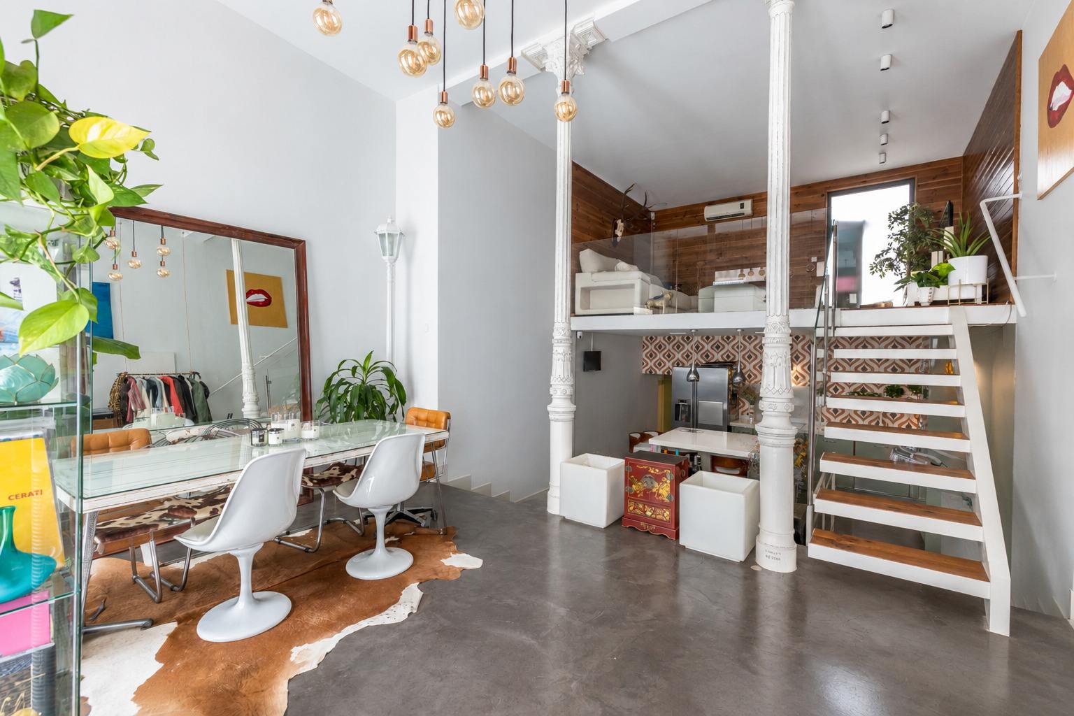 living - 190m² apartment for sale in Malasaña, Madrid - gallery thumbnail - 1