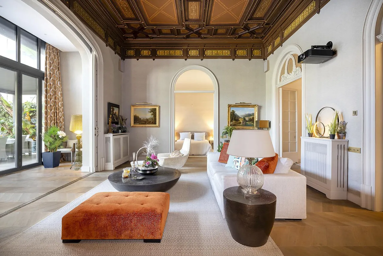 living - Piso de 409m² con 264m² terraza en venta en Eixample Derecho - gallery - 5