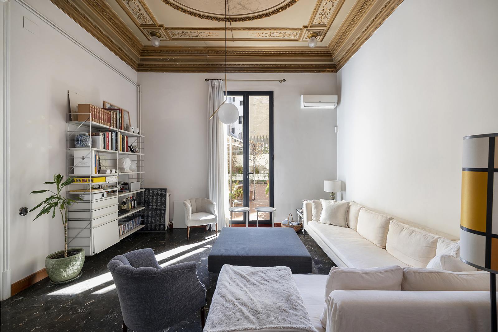 living - 197m² apartment with 121m² terrace for sale in El Born - gallery thumbnail - 4