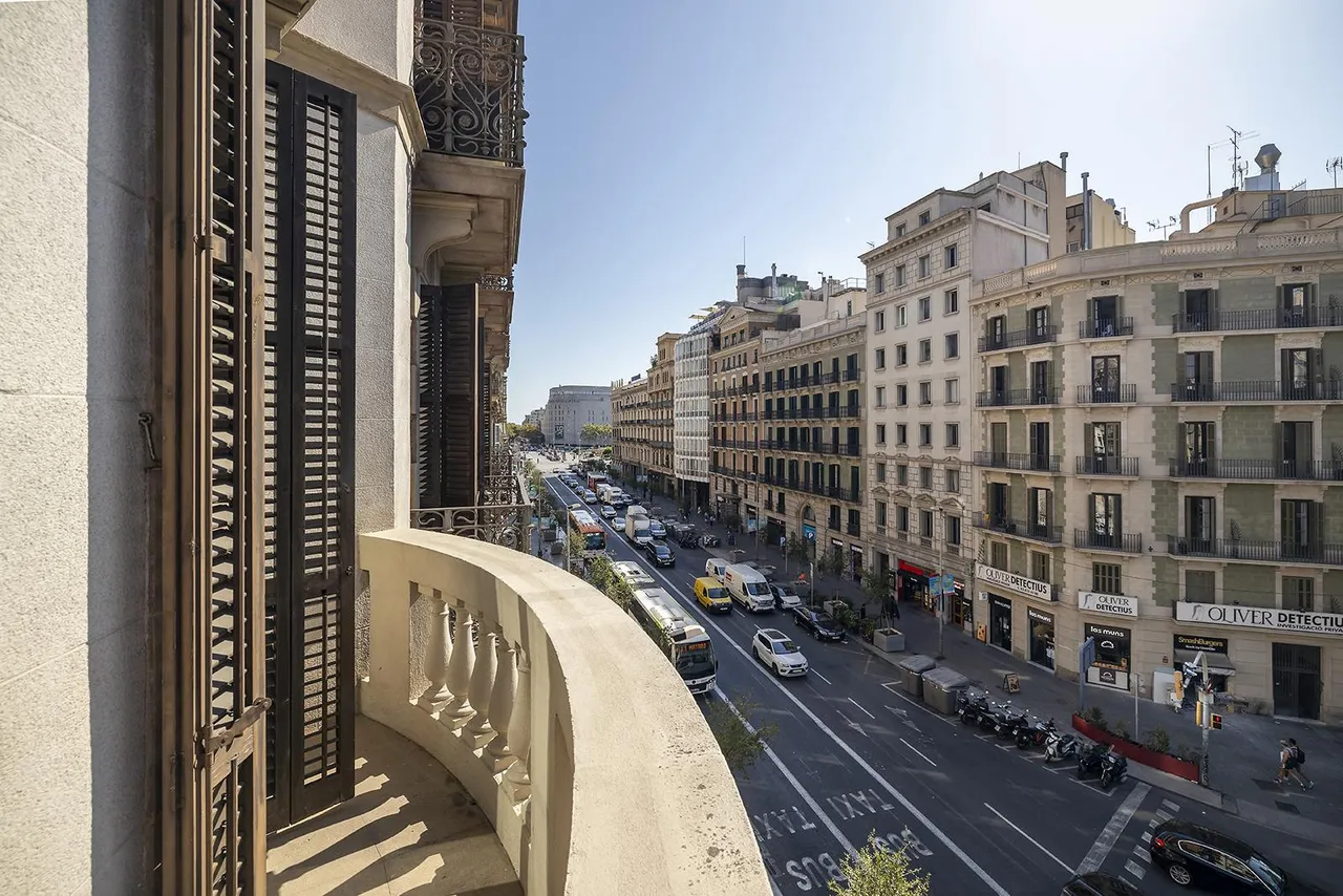 living - Piso de 213m² en alquiler en Eixample Derecho, Barcelona - gallery - 9