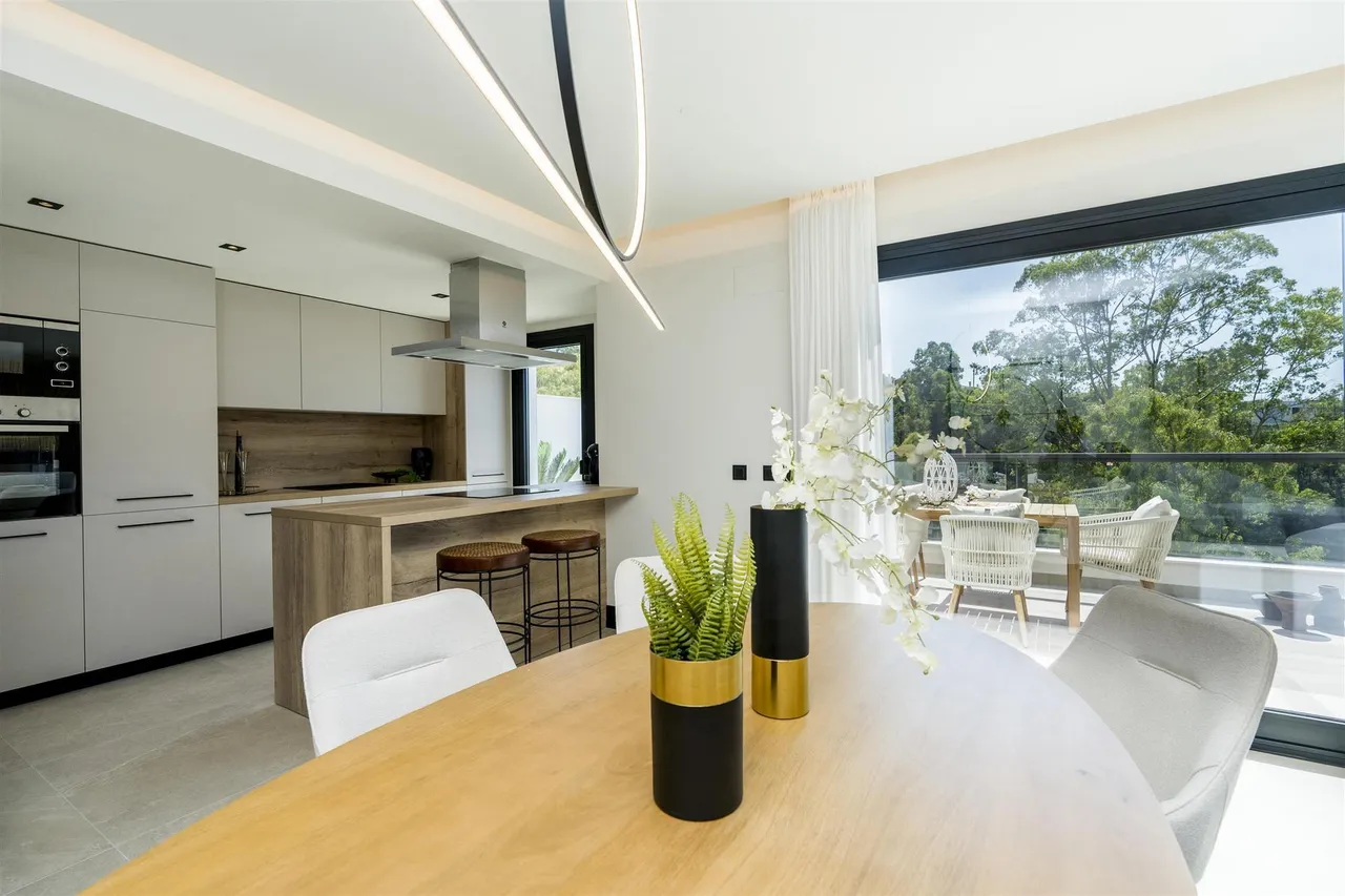 living - A beautiful modern development with panoramic views in the heart of Golf Valley with 98 apartments of 2 and 3 bedrooms , with great access to all amenities - gallery - 8