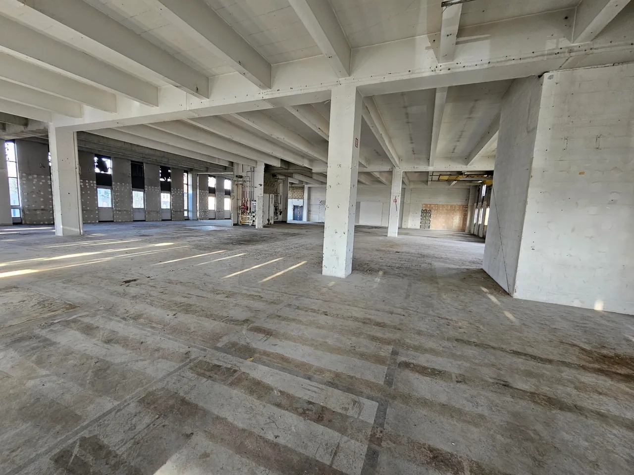 logistics - Activity Facility For Rent - gallery - 3