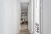 living - Piso de 55m² en alquiler en Sol, Madrid - gallery thumbnail - 9